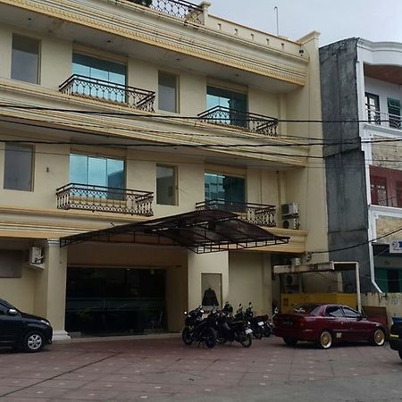 Hotel Harapan Makassar Eksteriør billede
